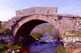Puente de la Mata de Hoz o de Los Molinos